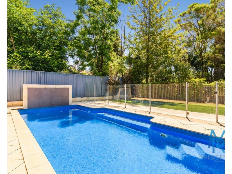 39 Gwenyfred Road, Kensington WA 6151