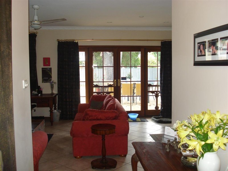 135 Orrong Road, Rivervale WA 6103