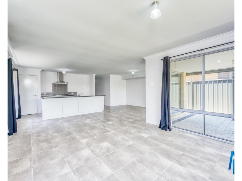 3 Willowdale Promenade, Piara Waters WA 6112