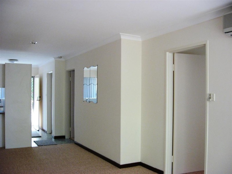 11/322 Canning Highway, Como WA 6152