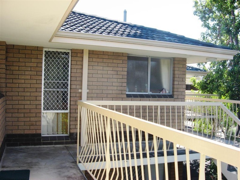 11/322 Canning Highway, Como WA 6152