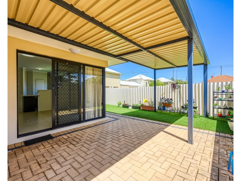 4/8 Brinkley Street, Cannington WA 6107