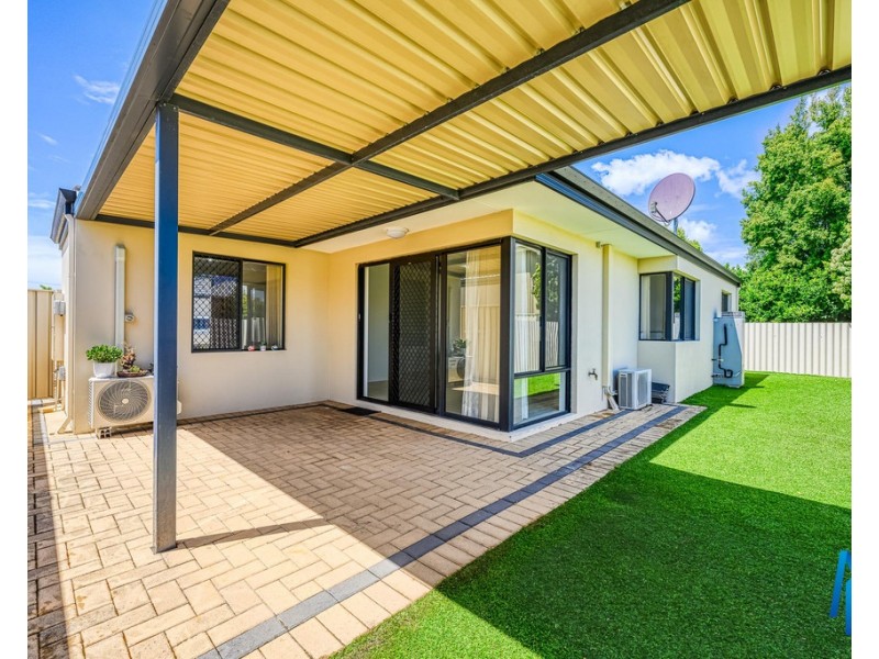 4/8 Brinkley Street, Cannington WA 6107