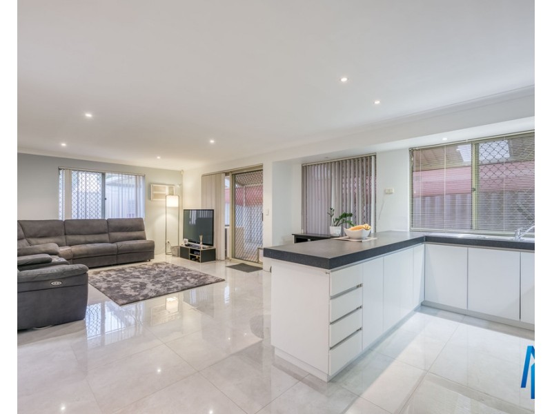 2 Weetman Cove, Cannington WA 6107