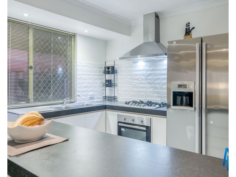 2 Weetman Cove, Cannington WA 6107