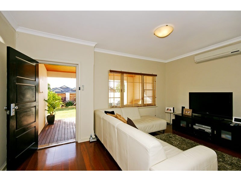 47 Downey Drive, Manning WA 6152