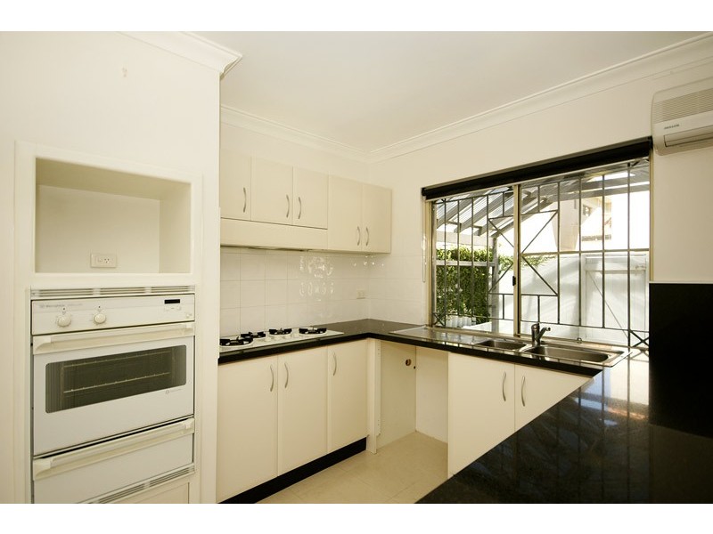 3/37 Leonora Street, Como WA 6152