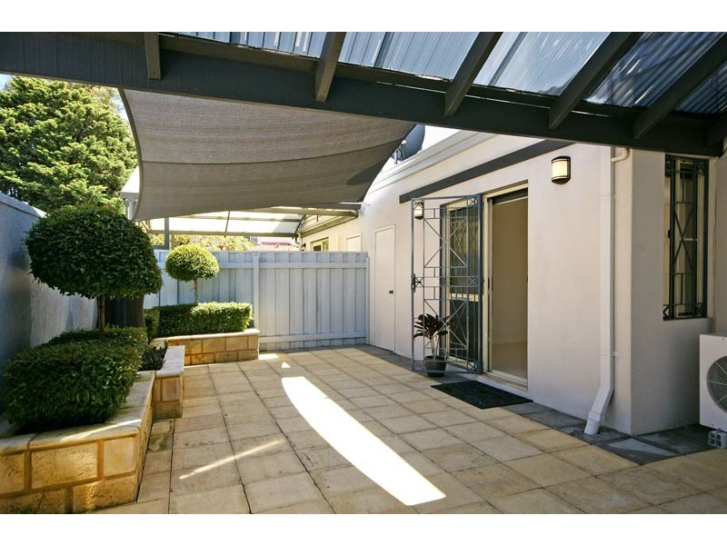 3/37 Leonora Street, Como WA 6152