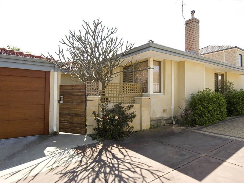 108 Huntriss Road, Karrinyup WA 6018