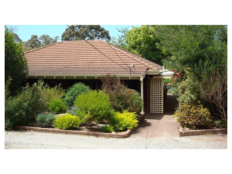 3 Shasta Road, Lesmurdie WA 6076