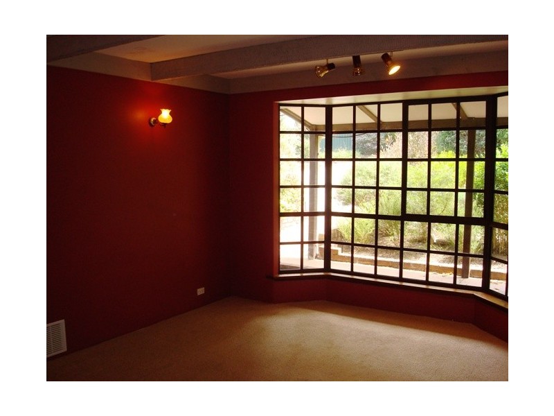 3 Shasta Road, Lesmurdie WA 6076