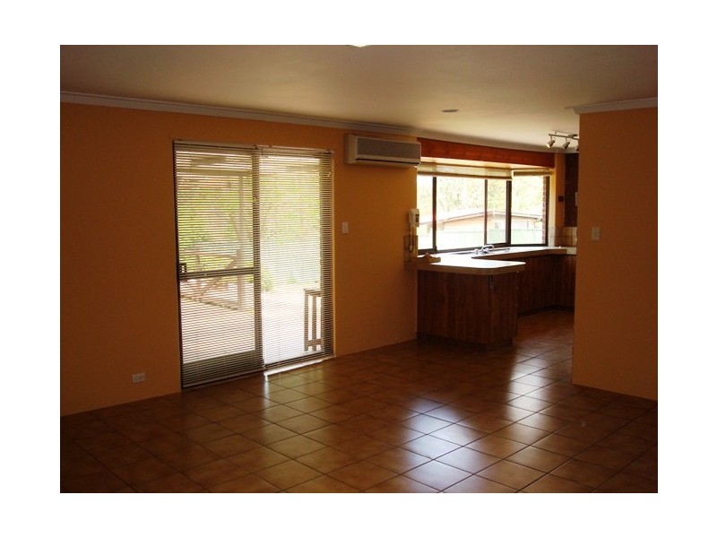 3 Shasta Road, Lesmurdie WA 6076