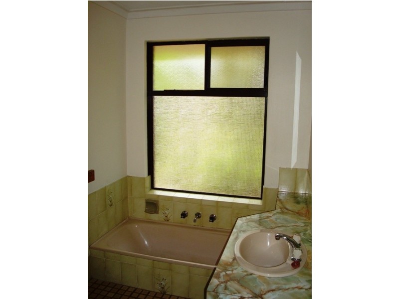 3 Shasta Road, Lesmurdie WA 6076