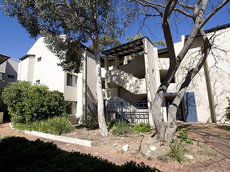 34/4 Manning Terrace, South Perth WA 6151