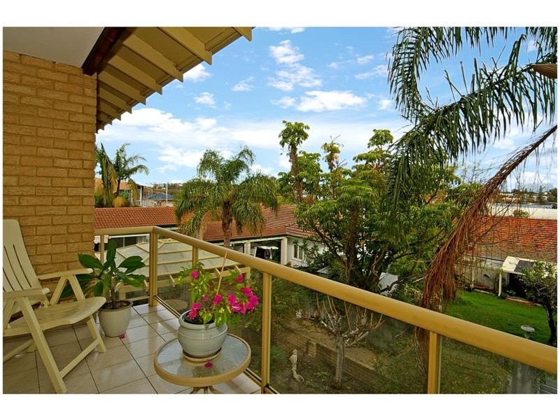 165 Lockhart Street, Como WA 6152