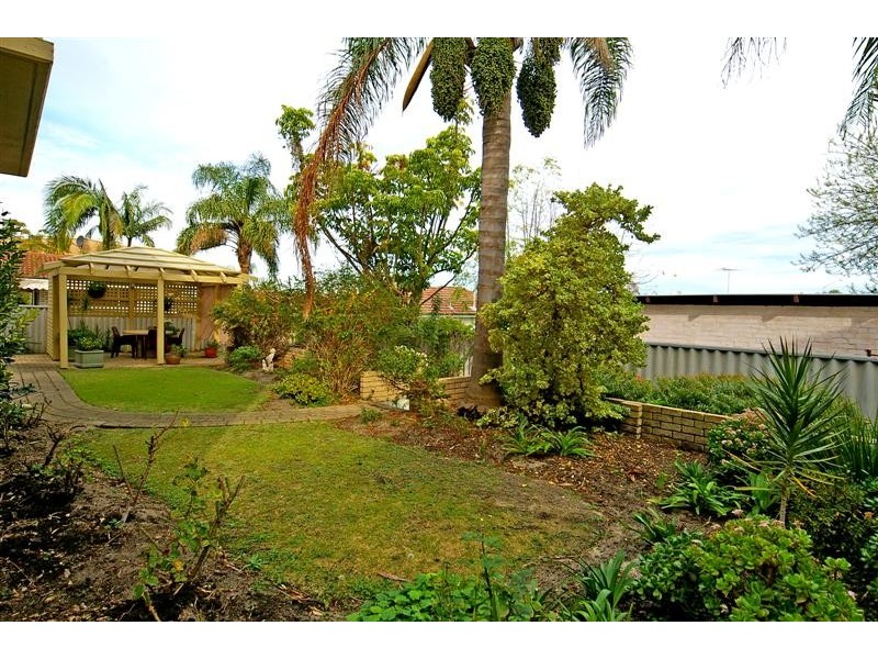 165 Lockhart Street, Como WA 6152