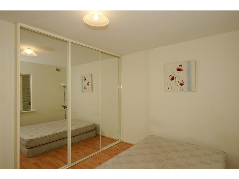 14/4 Comer Street, Como WA 6152