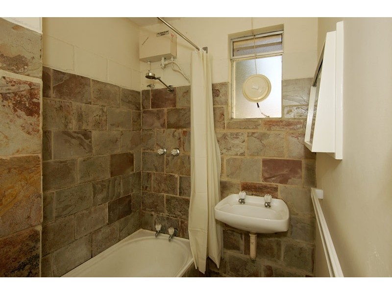 14/4 Comer Street, Como WA 6152