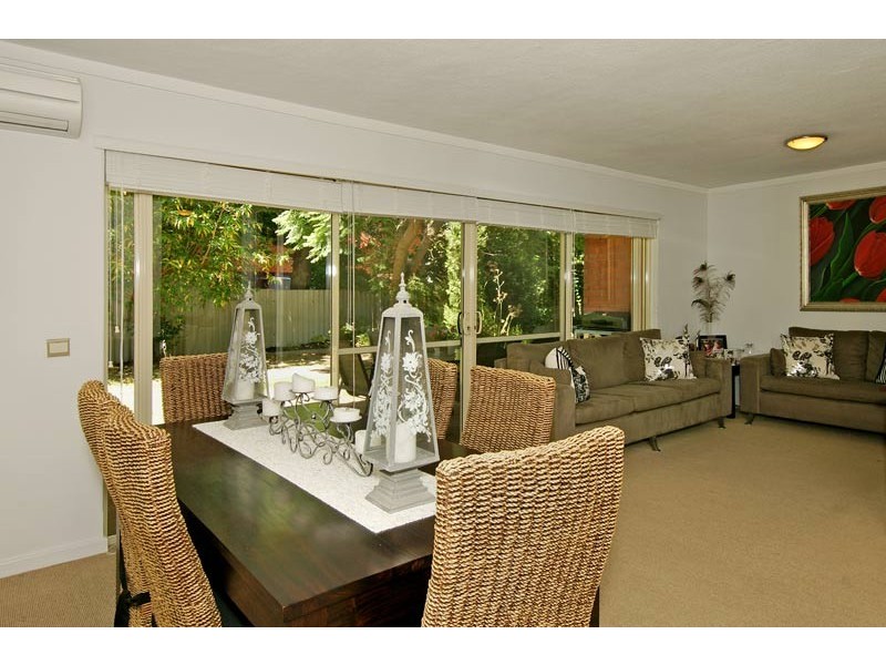 12/25 Comer Street, Como WA 6152