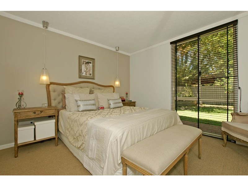 12/25 Comer Street, Como WA 6152