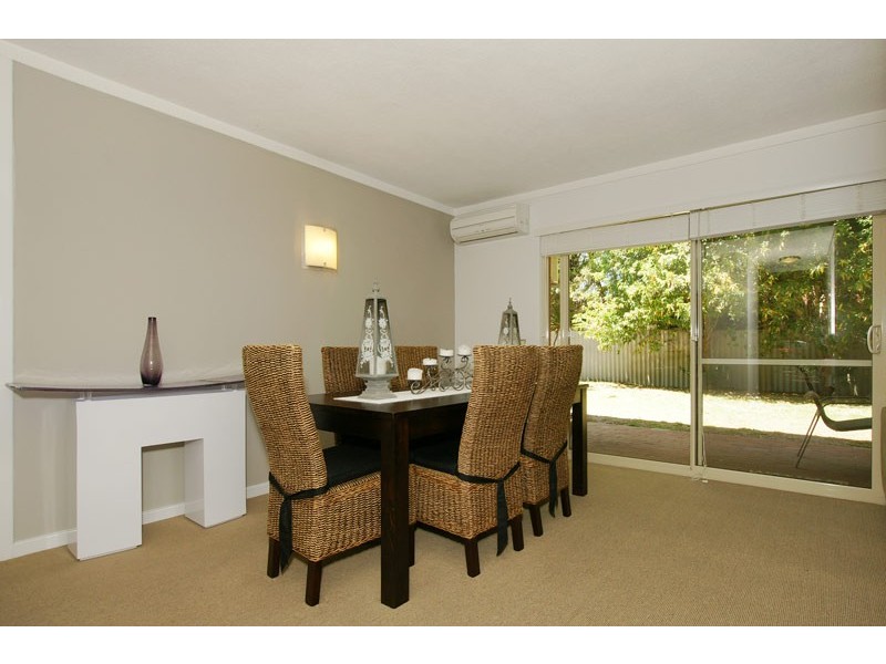 12/25 Comer Street, Como WA 6152