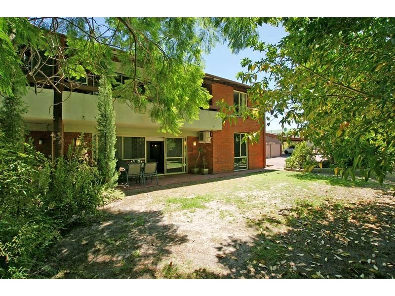 12/25 Comer Street, Como WA 6152