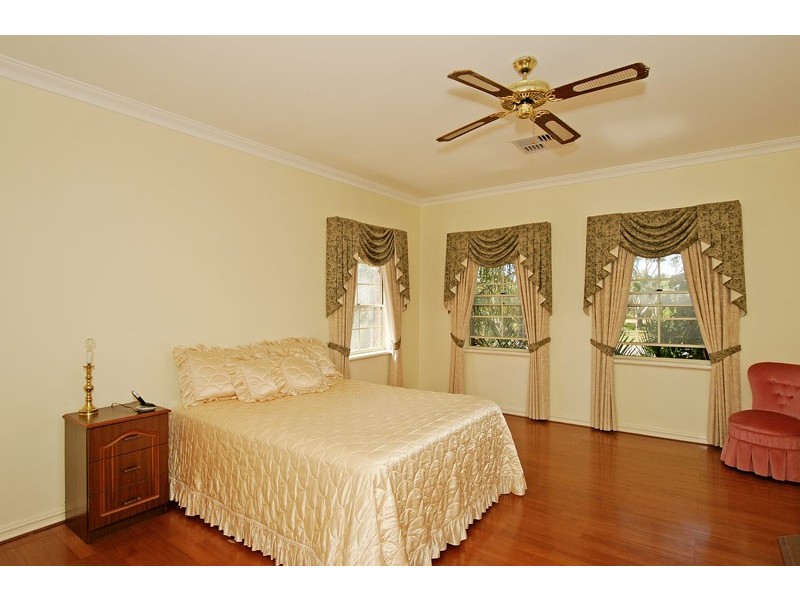 12 Artane Court, Waterford WA 6152