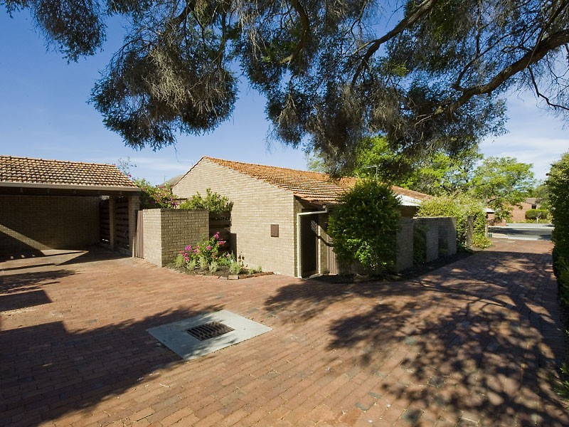 2/7 Strickland Street, South Perth WA 6151