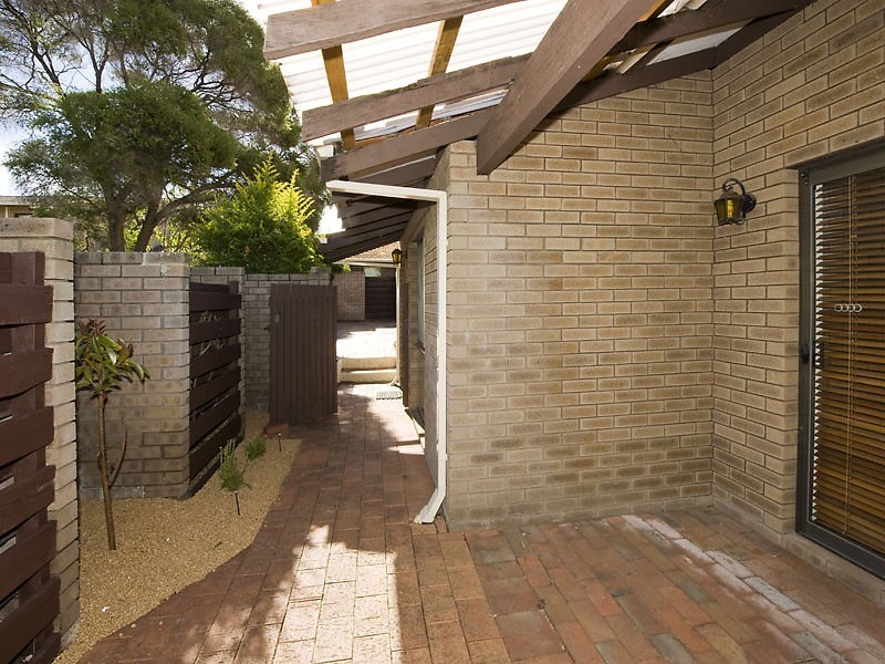 2/7 Strickland Street, South Perth WA 6151