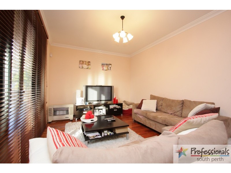 2/155 Marmion Street, Fremantle WA 6160