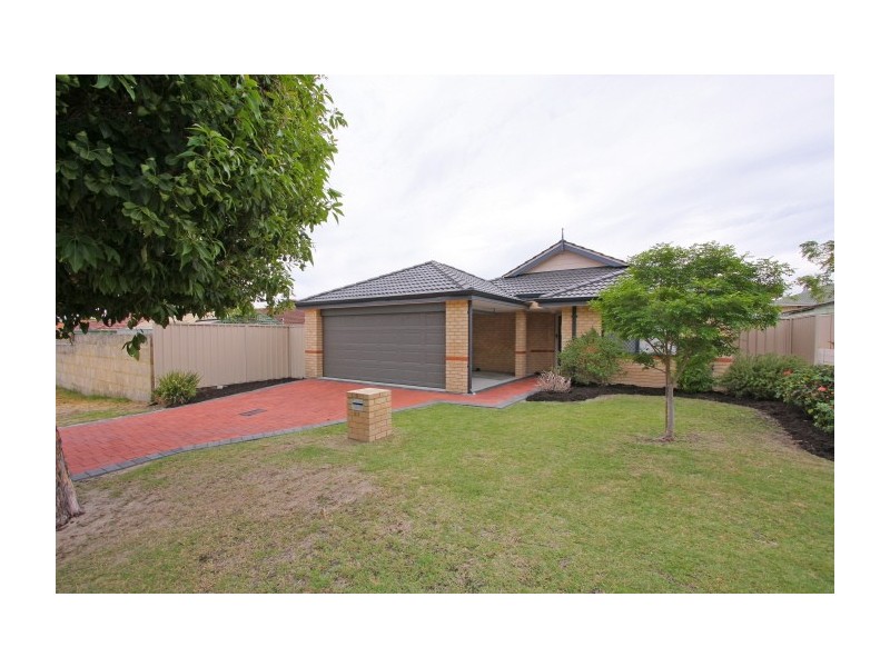 1/2 York Avenue, Bentley WA 6102