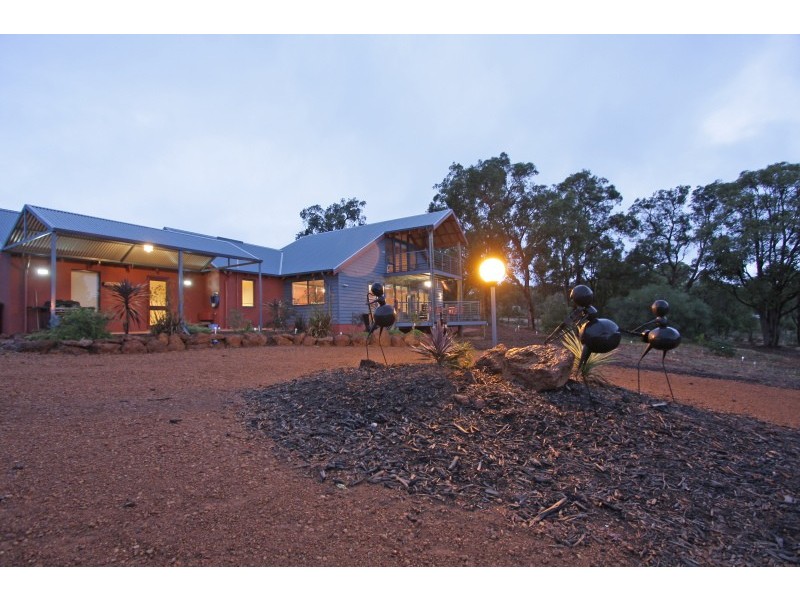 12 Blissett Drive, Bedfordale WA 6112