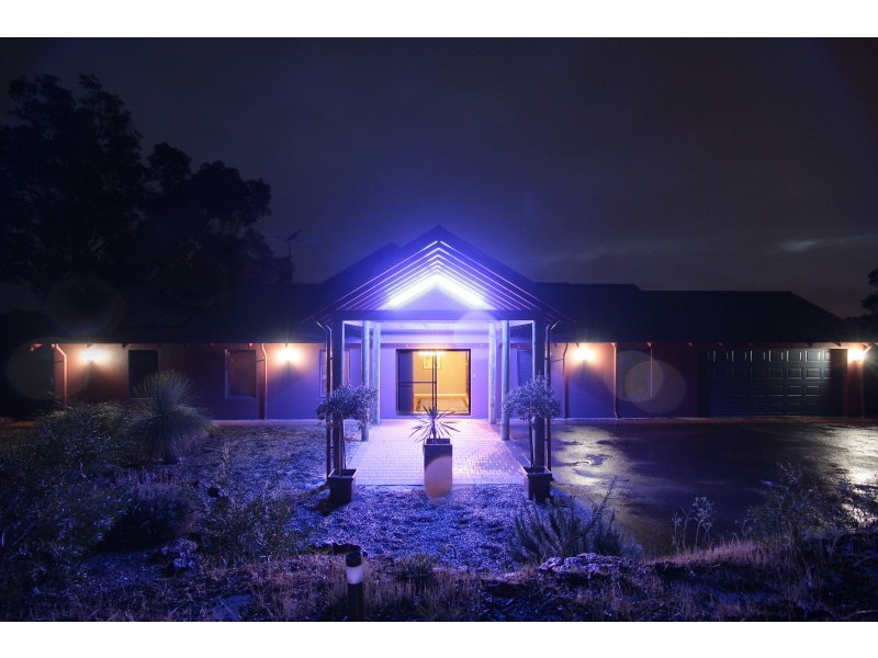 12 Blissett Drive, Bedfordale WA 6112