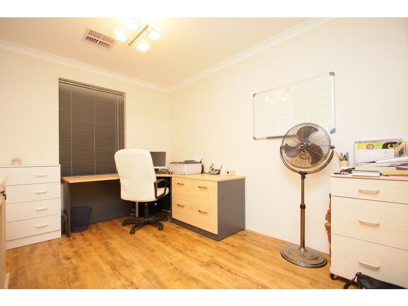 12 Blissett Drive, Bedfordale WA 6112