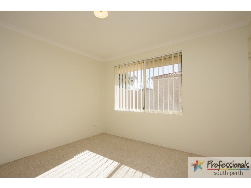 2/26 Crawford Street, Cannington WA 6107