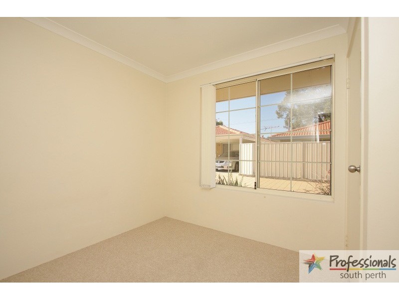 2/26 Crawford Street, Cannington WA 6107