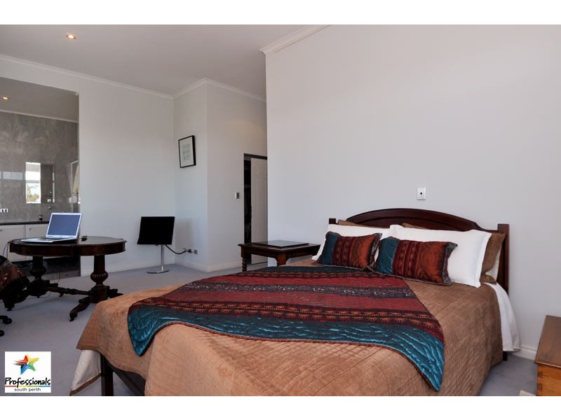 7/146 Mill Point Road, South Perth WA 6151