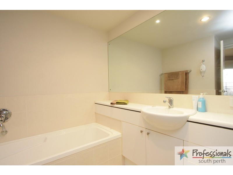 8/25 Melville Parade, South Perth WA 6151