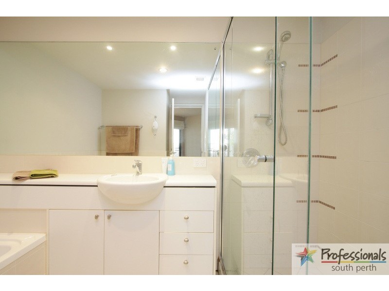 8/25 Melville Parade, South Perth WA 6151