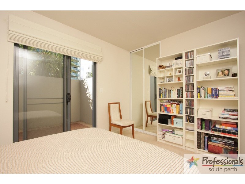 8/25 Melville Parade, South Perth WA 6151