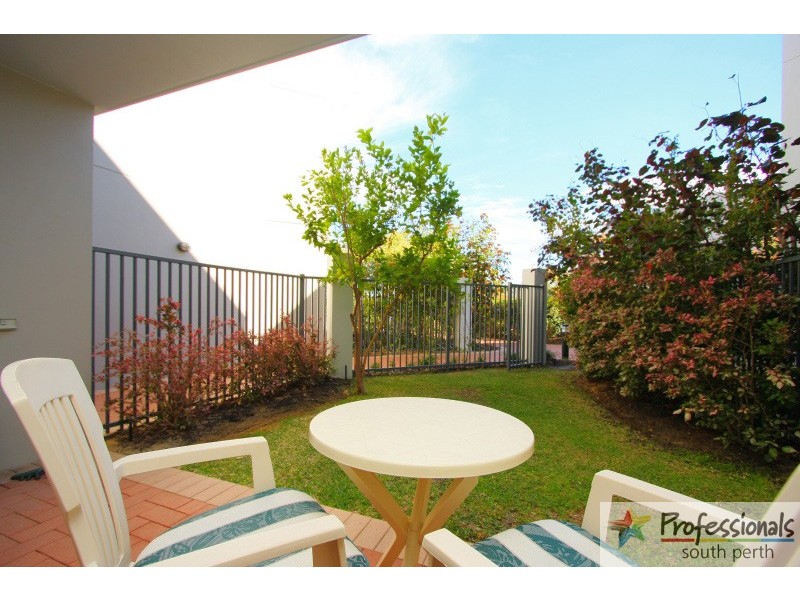 8/25 Melville Parade, South Perth WA 6151