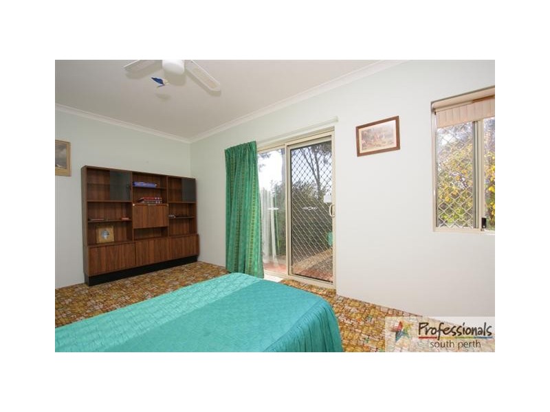 7 Willaring Drive, Beckenham WA 6107