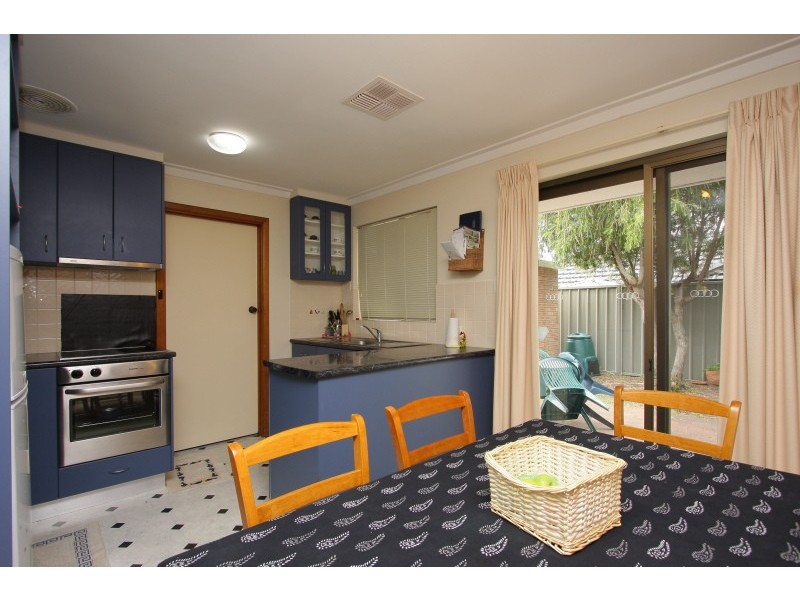 4/66 Strickland Street, South Perth WA 6151