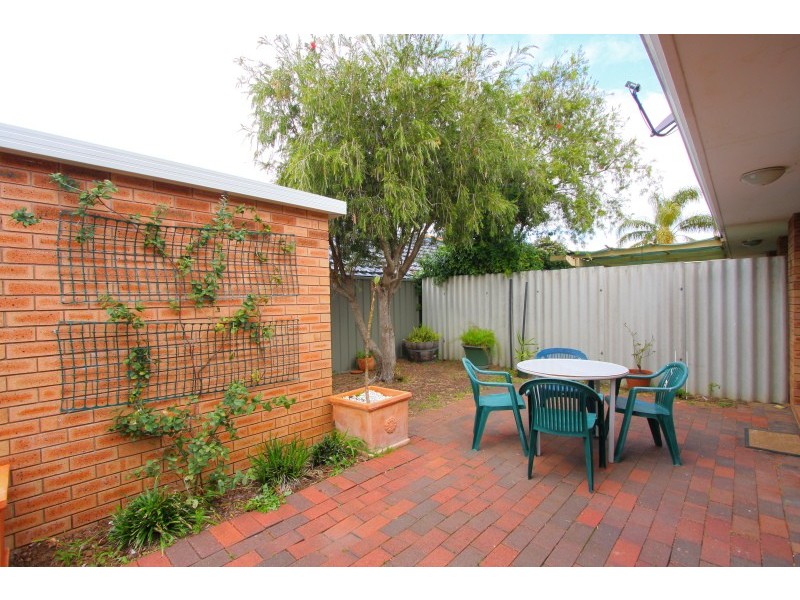 4/66 Strickland Street, South Perth WA 6151