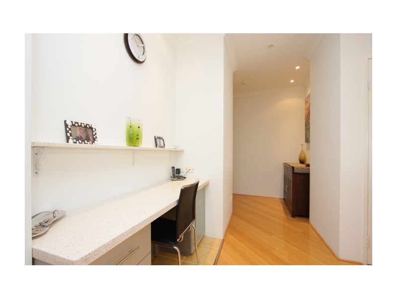 9/10 Marina Dve, Ascot WA 6104