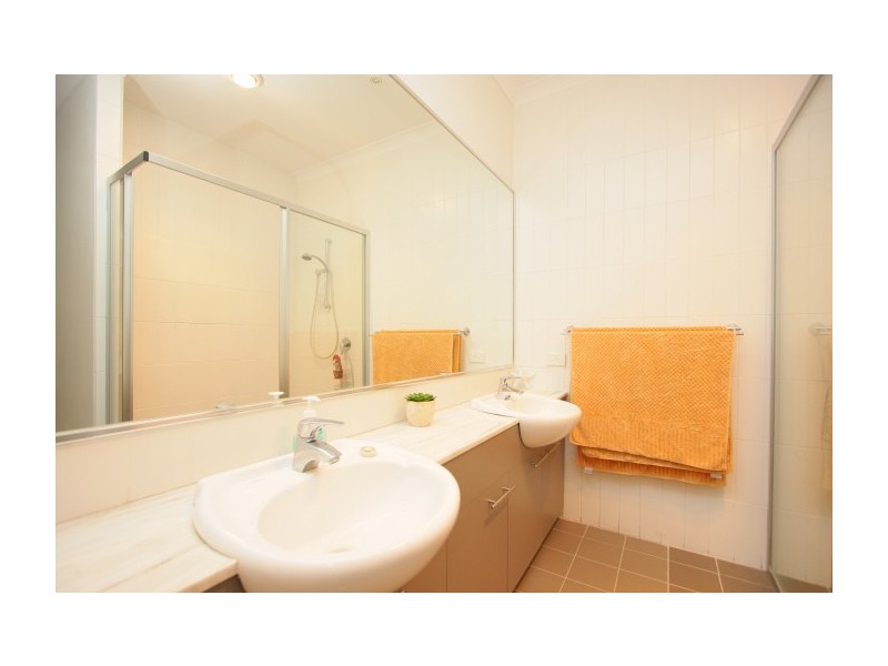 9/10 Marina Dve, Ascot WA 6104