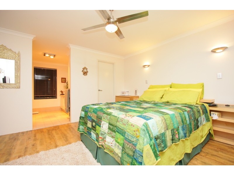 12 Blissett Drive, Bedfordale WA 6112