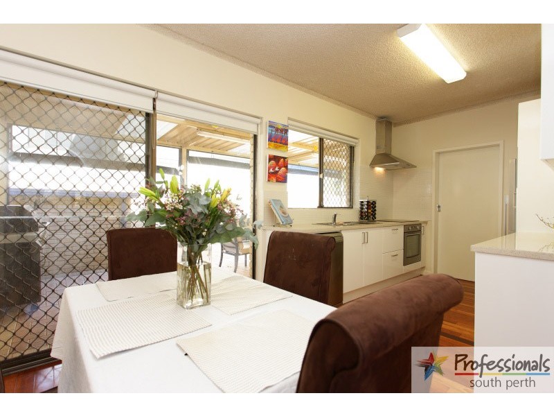 5/5  Cale Street, Como WA 6152