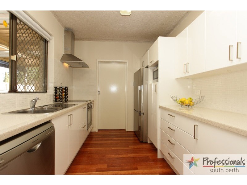 5/5  Cale Street, Como WA 6152