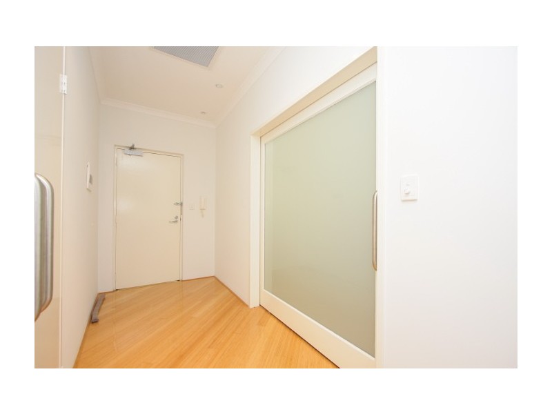 9/10 Marina Drive, Ascot WA 6104